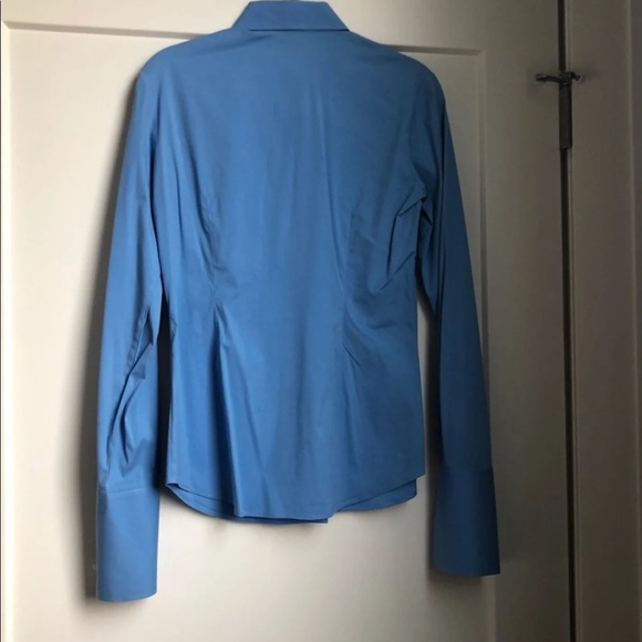 Theory women’s blue button-down - Like new! - Picture 2 of 3